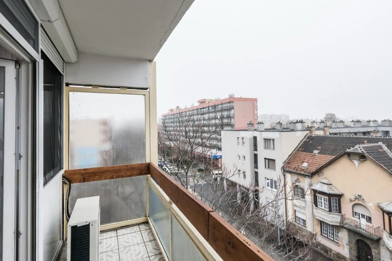 Central Home- Pesterzsebet Budapest Apartment