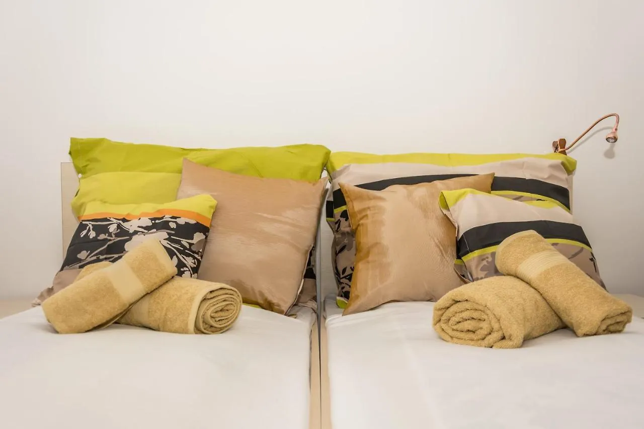 Apartment Central Home- Pesterzsebet Budapest
